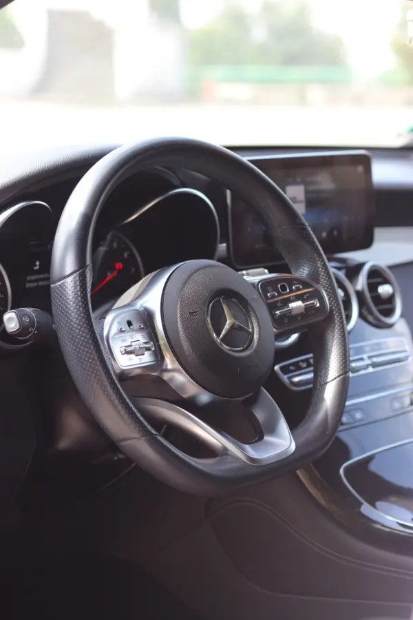 Mercedes-Benz GLC 300 e Coupé 4Matic 21