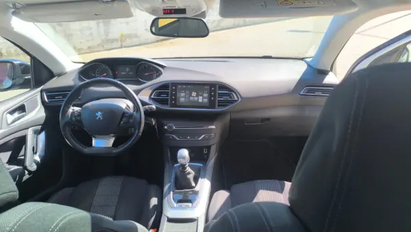 Peugeot 308 1.6 BlueHDi Allure J17 12
