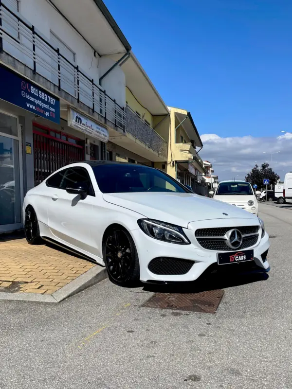 Mercedes-Benz C 220 d 9G-TRONIC AMG Line 4