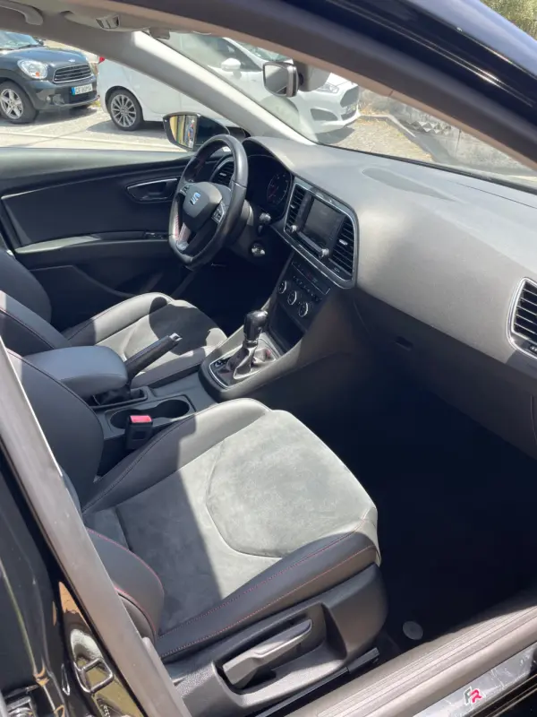 SEAT Leon ST 2.0 TDI DPF DSG FR 17