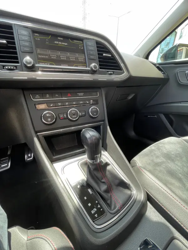 SEAT Leon ST 2.0 TDI DPF DSG FR 31