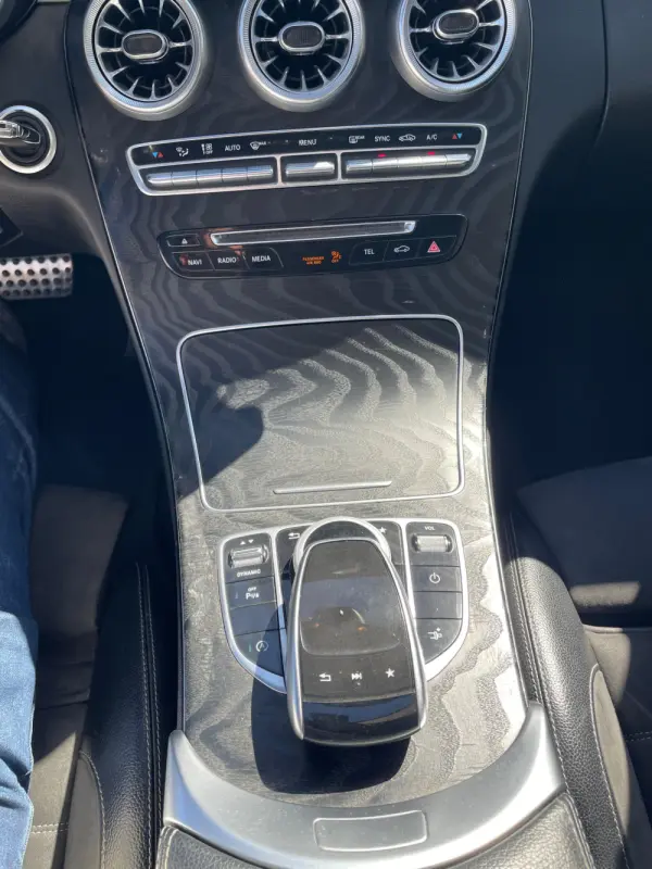 Mercedes-Benz C 220 d 9G-TRONIC AMG Line 32