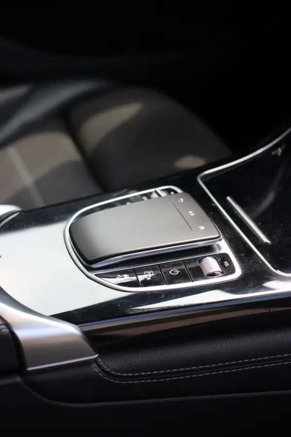 Mercedes-Benz GLC 300 e Coupé 4Matic 24