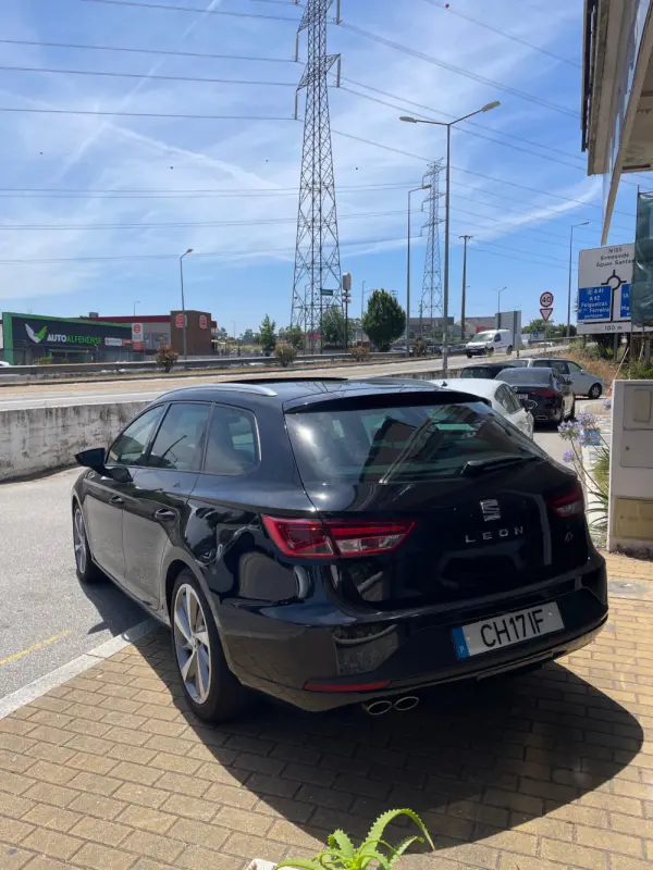 SEAT Leon ST 2.0 TDI DPF DSG FR 8