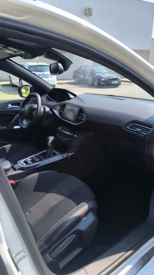 Peugeot 308 SW PureTech 130 EAT6 Stop & Start GT-Line Edition 15