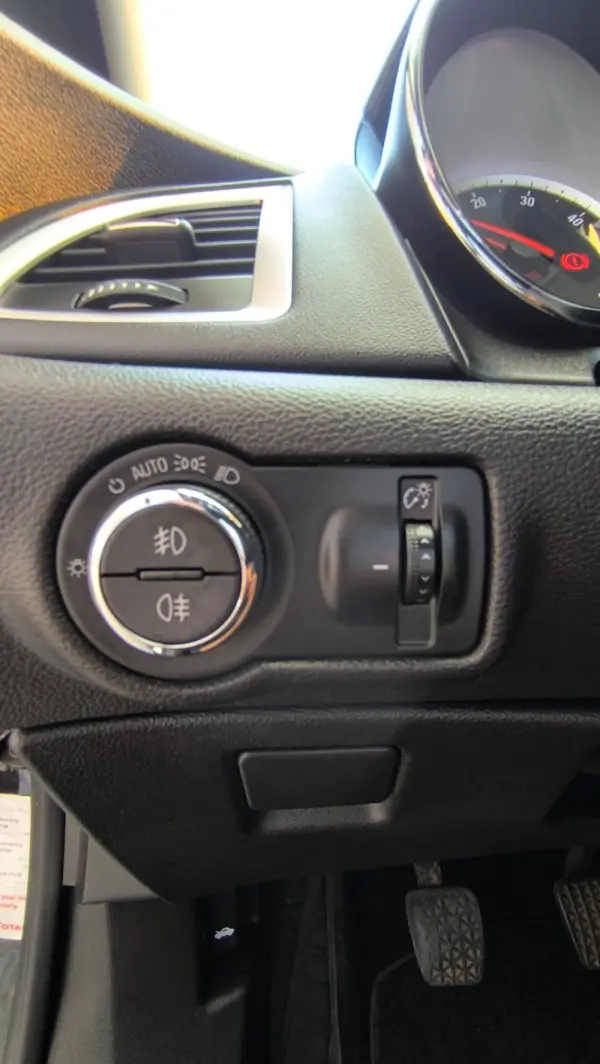 Opel Astra GTC 1.7 CDTI DPF Cosmo 22