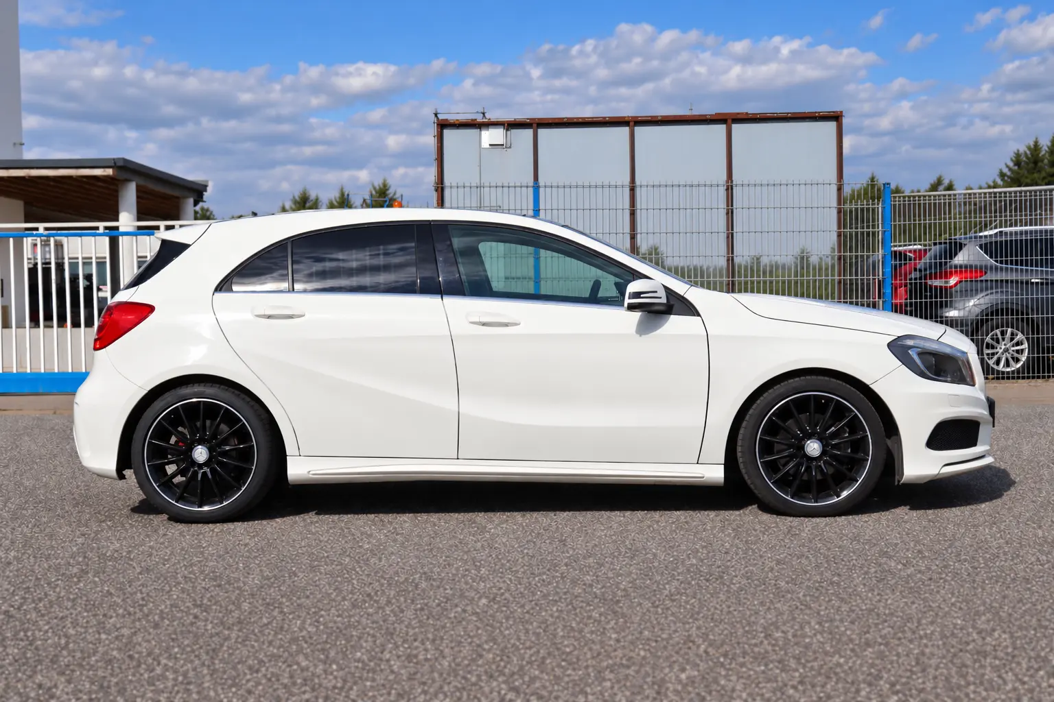Mercedes-Benz A 180 d 7G-DCT AMG Line 4