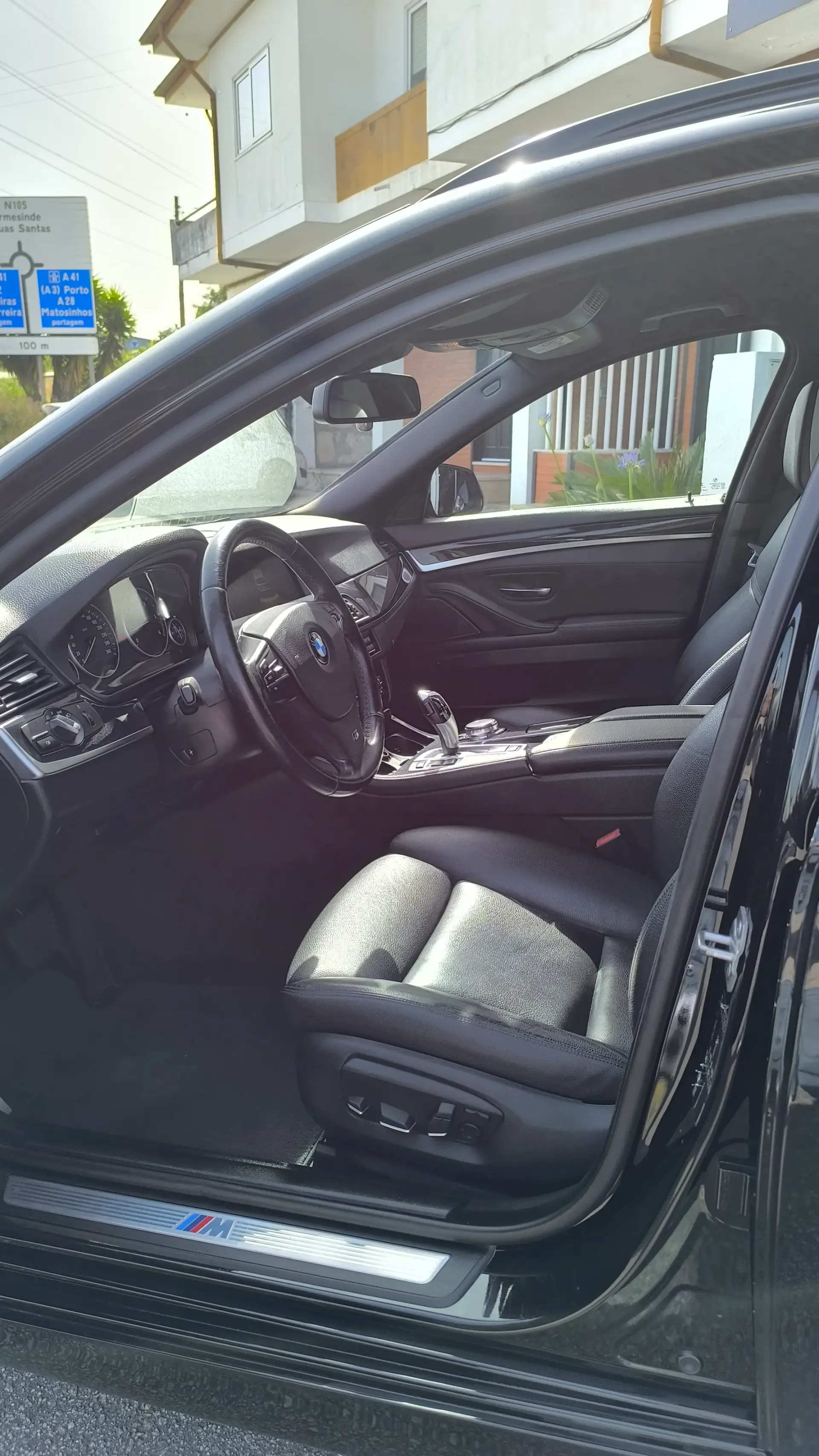 BMW 530 d Pack M Auto 10