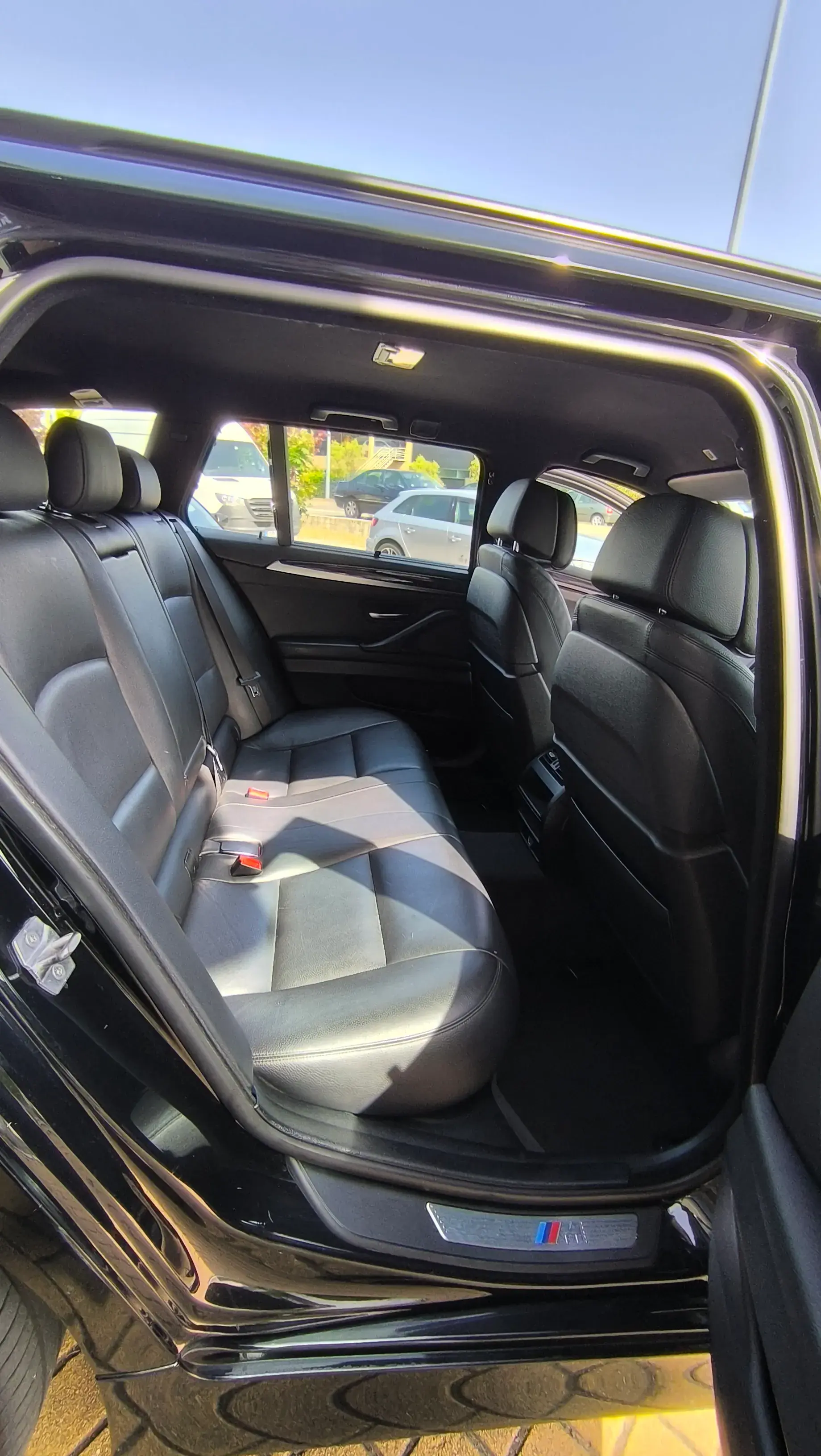 BMW 530 d Pack M Auto 16