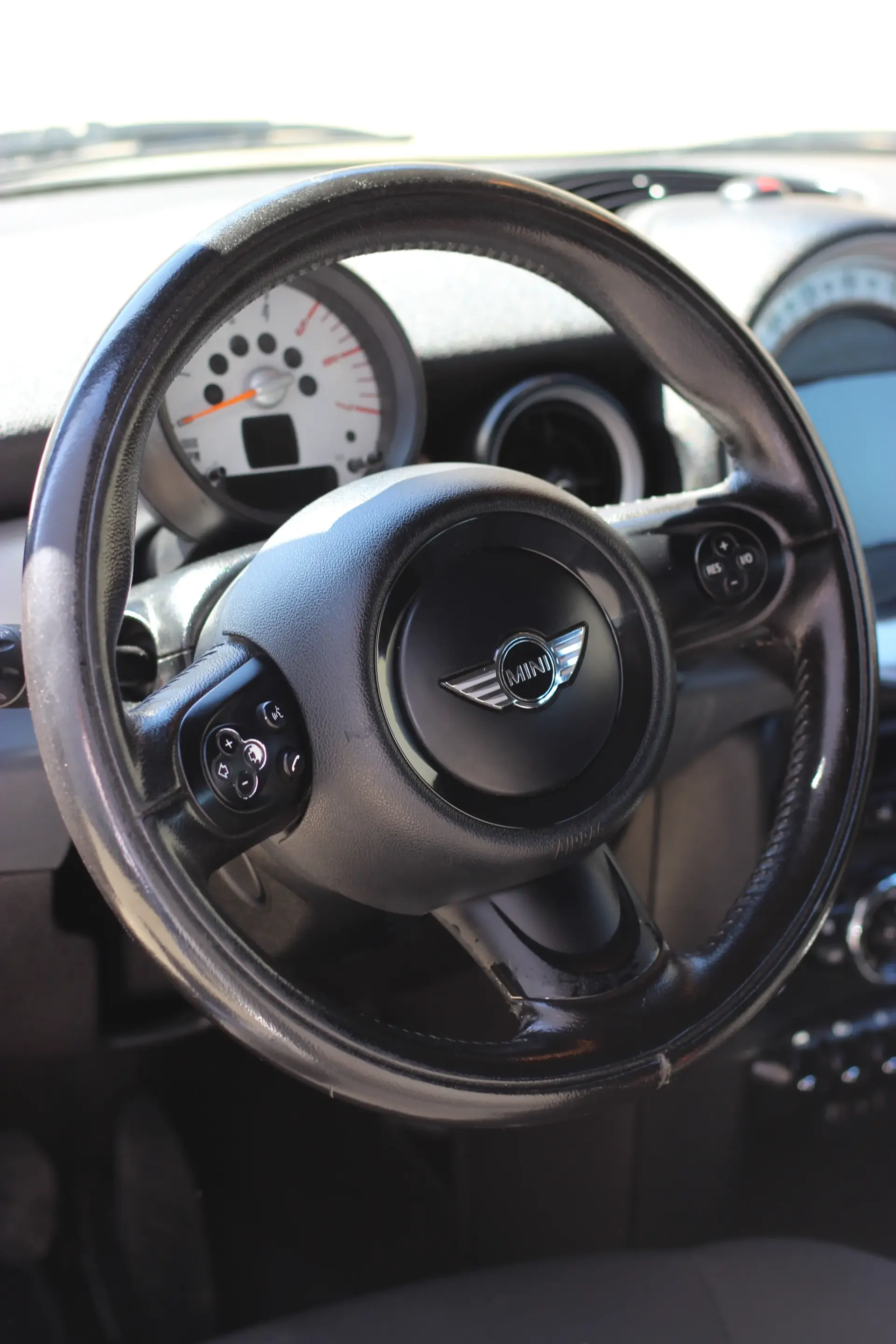 MINI 3 Portas Cooper D 8