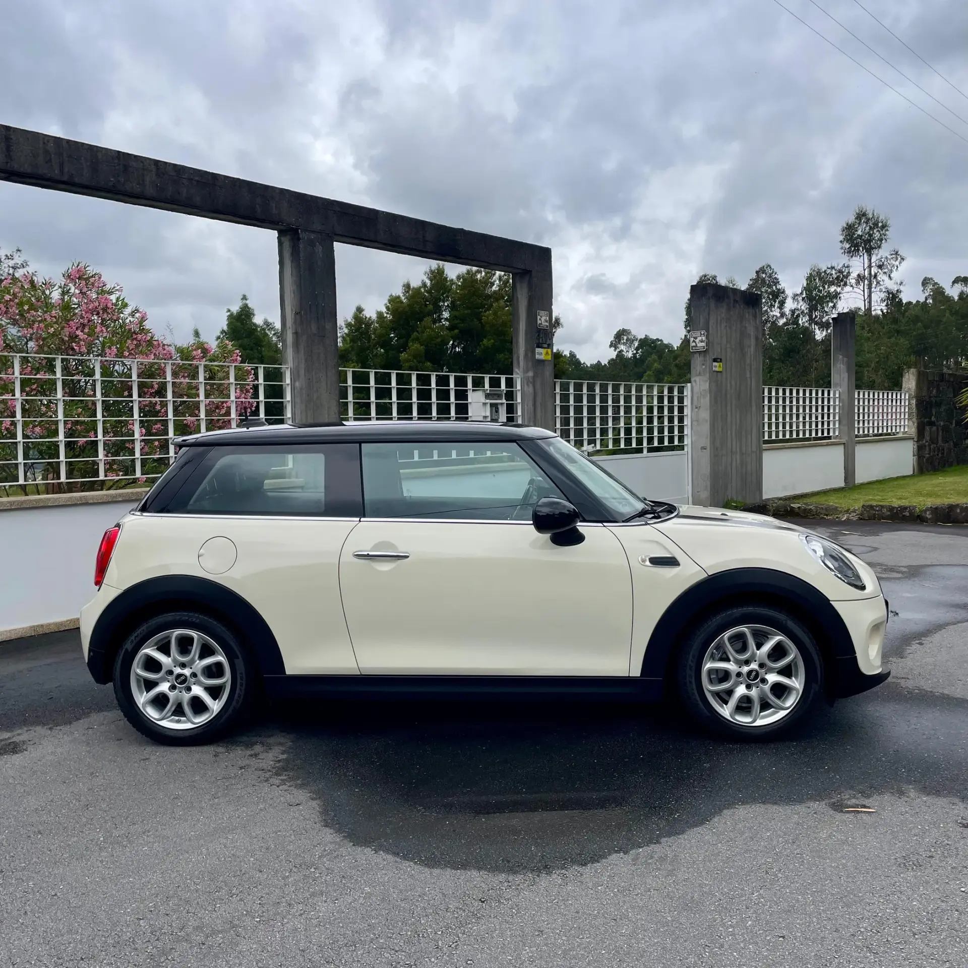 MINI 3 Portas Cooper D 4