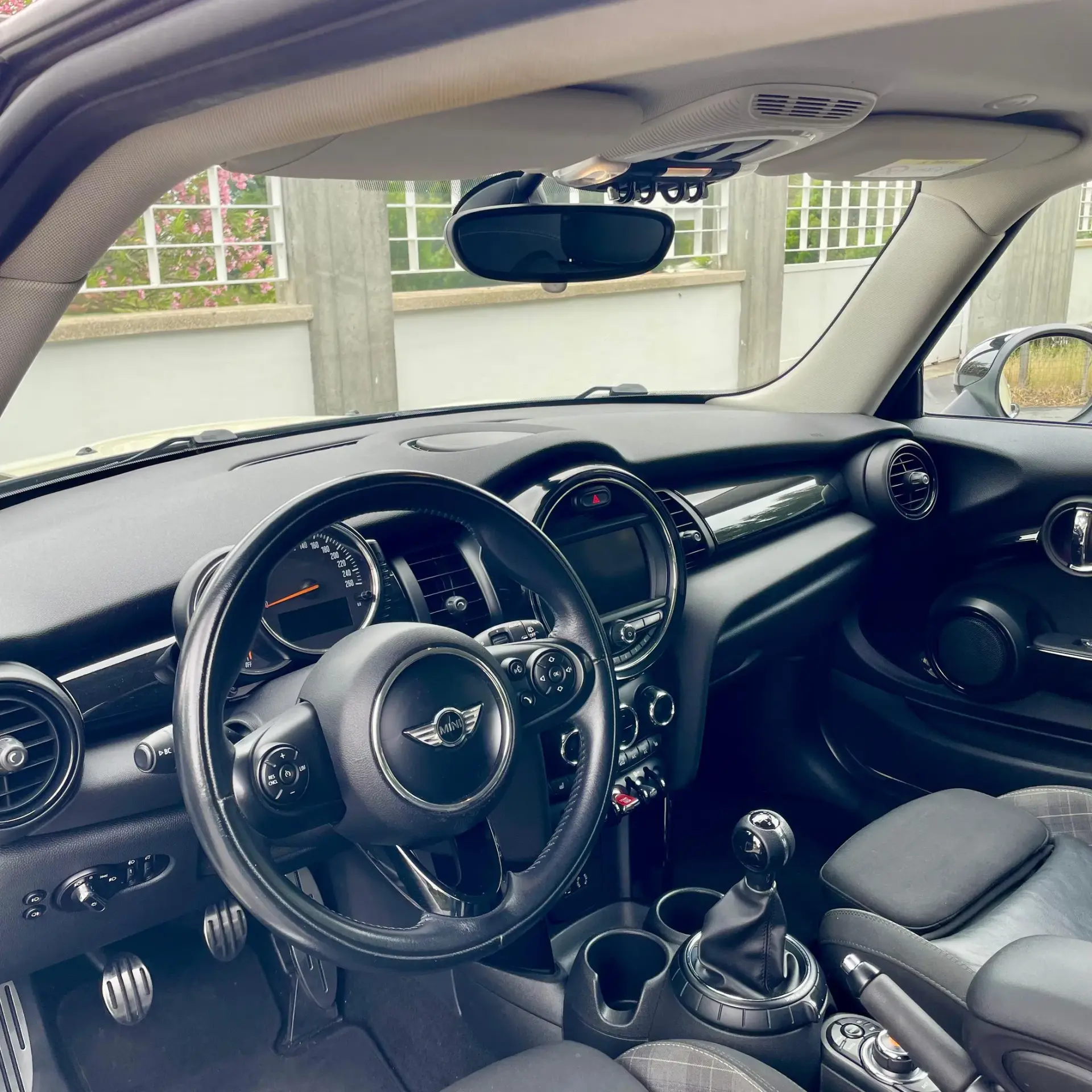 MINI 3 Portas Cooper D 11