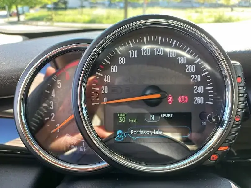 MINI 3 Portas Cooper D 17