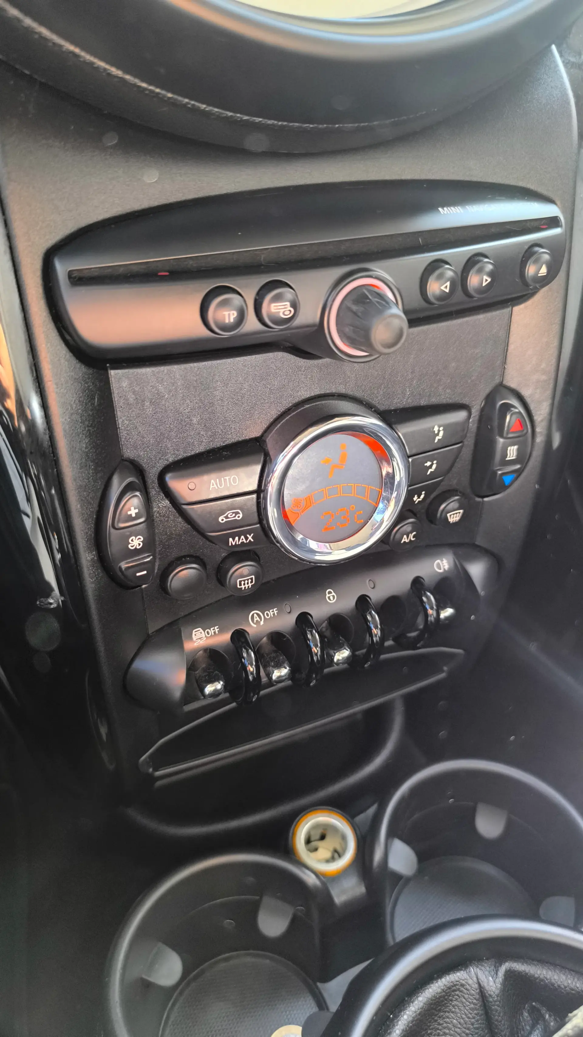 MINI Countryman Cooper D 6