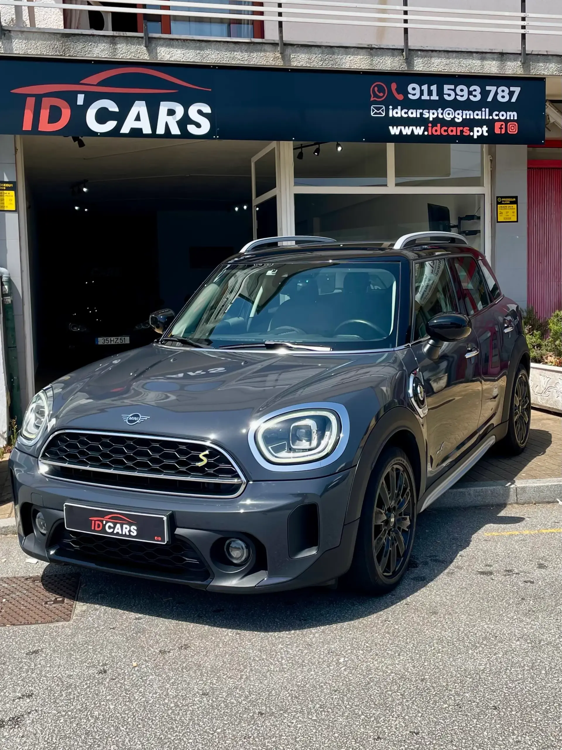 MINI Countryman Cooper SE ALL4 Auto 1