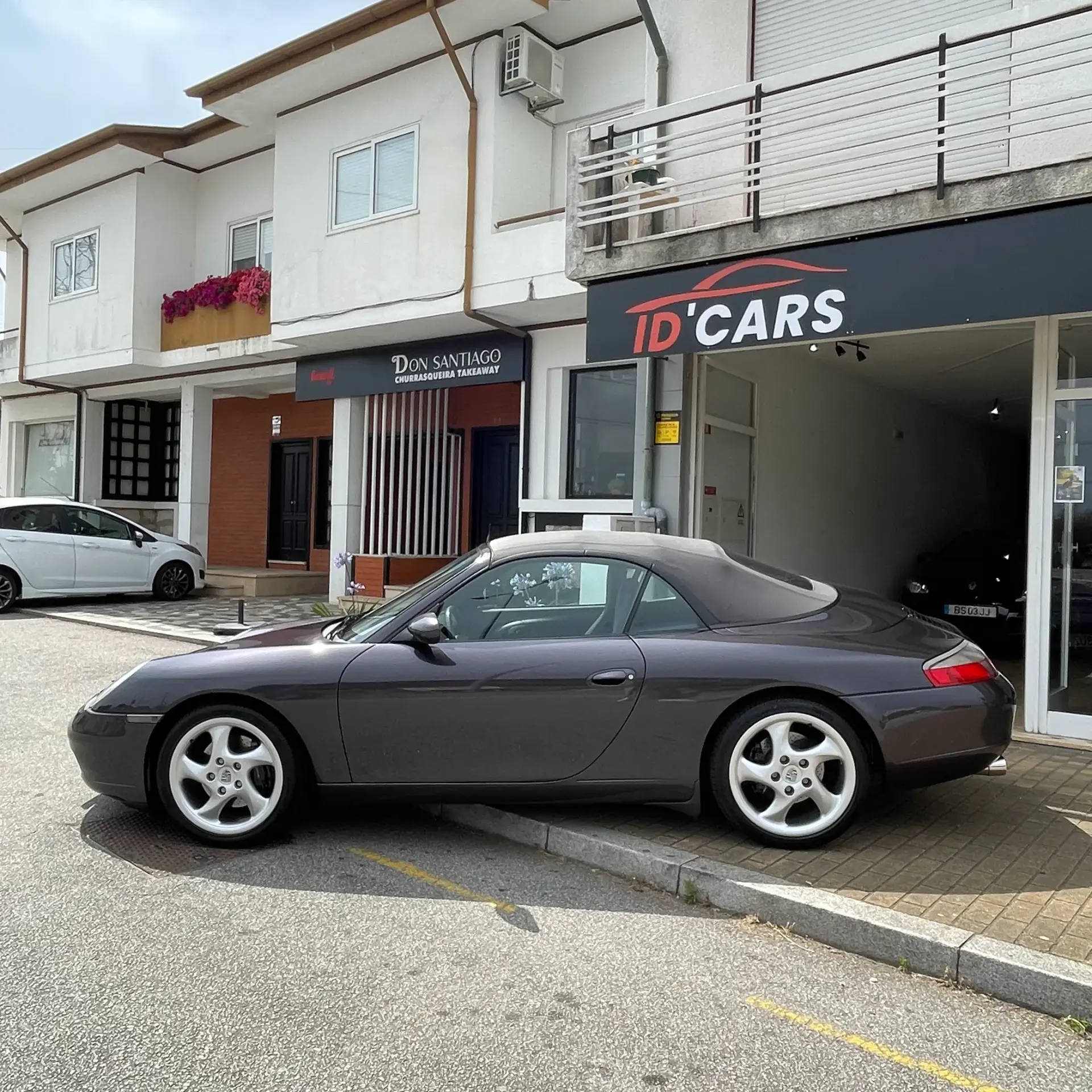 Porsche Carrera GT 911 Millenium 12