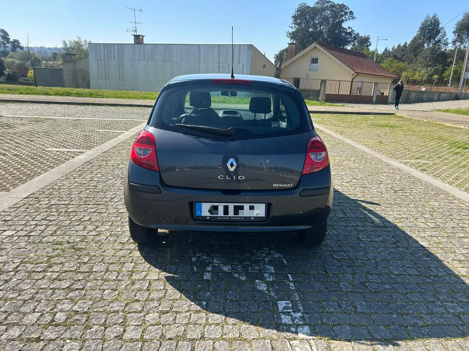 Renault Clio 1.2 16V Confort 4