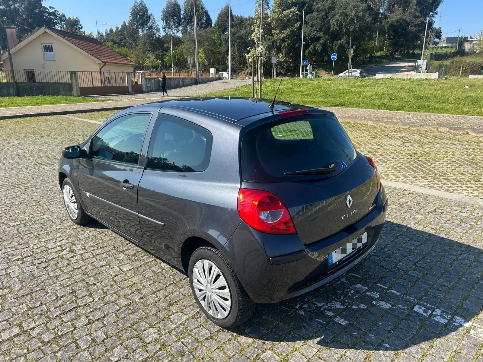 Renault Clio 1.2 16V Confort 5