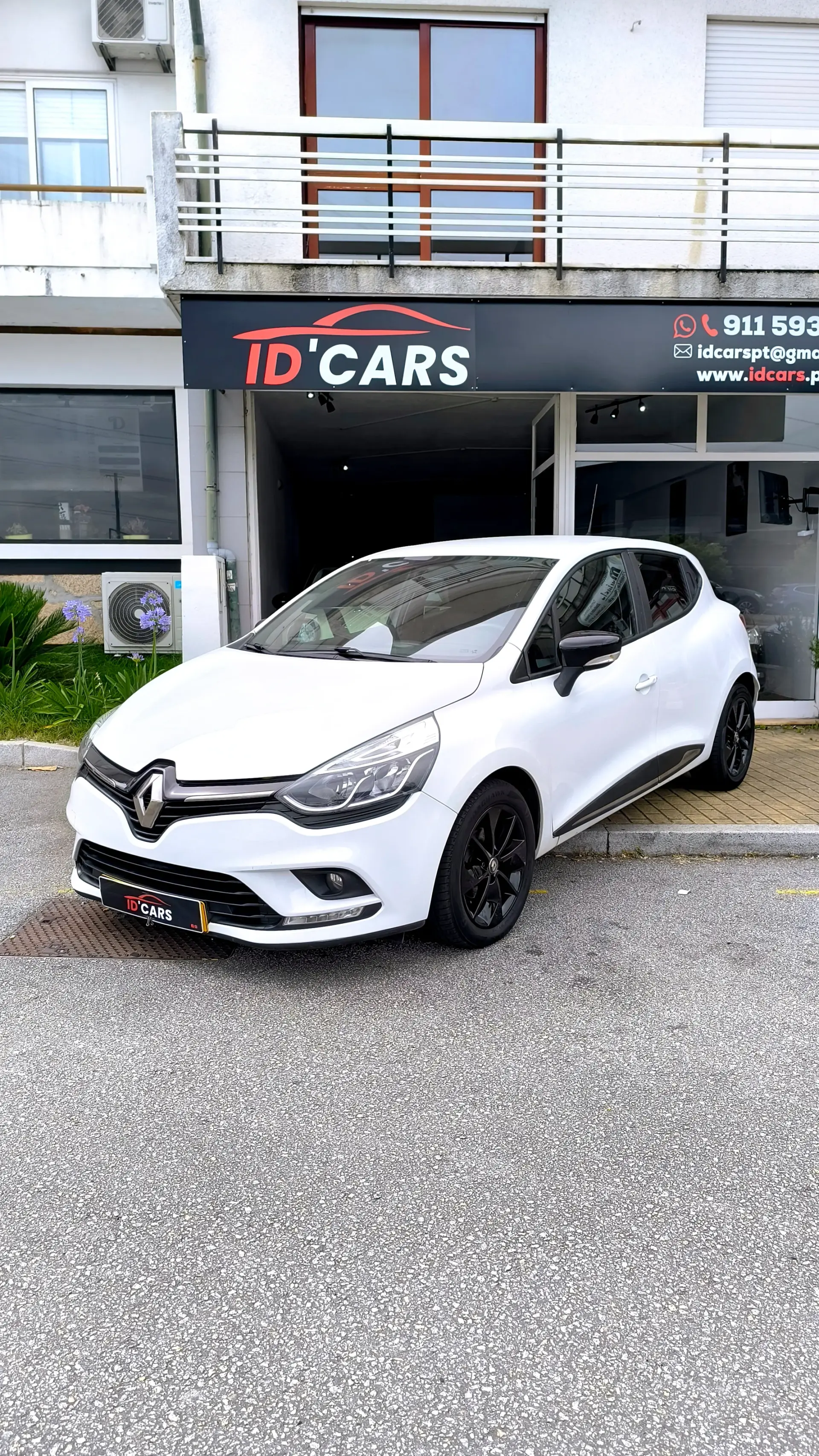 Renault Clio 0.9 TCe Limited 3