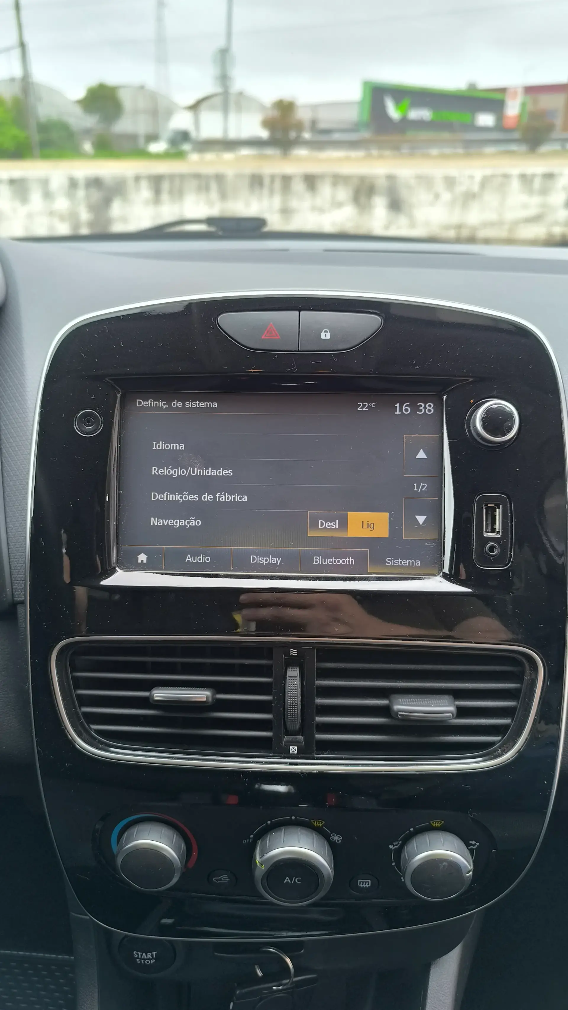 Renault Clio 0.9 TCe Limited 19