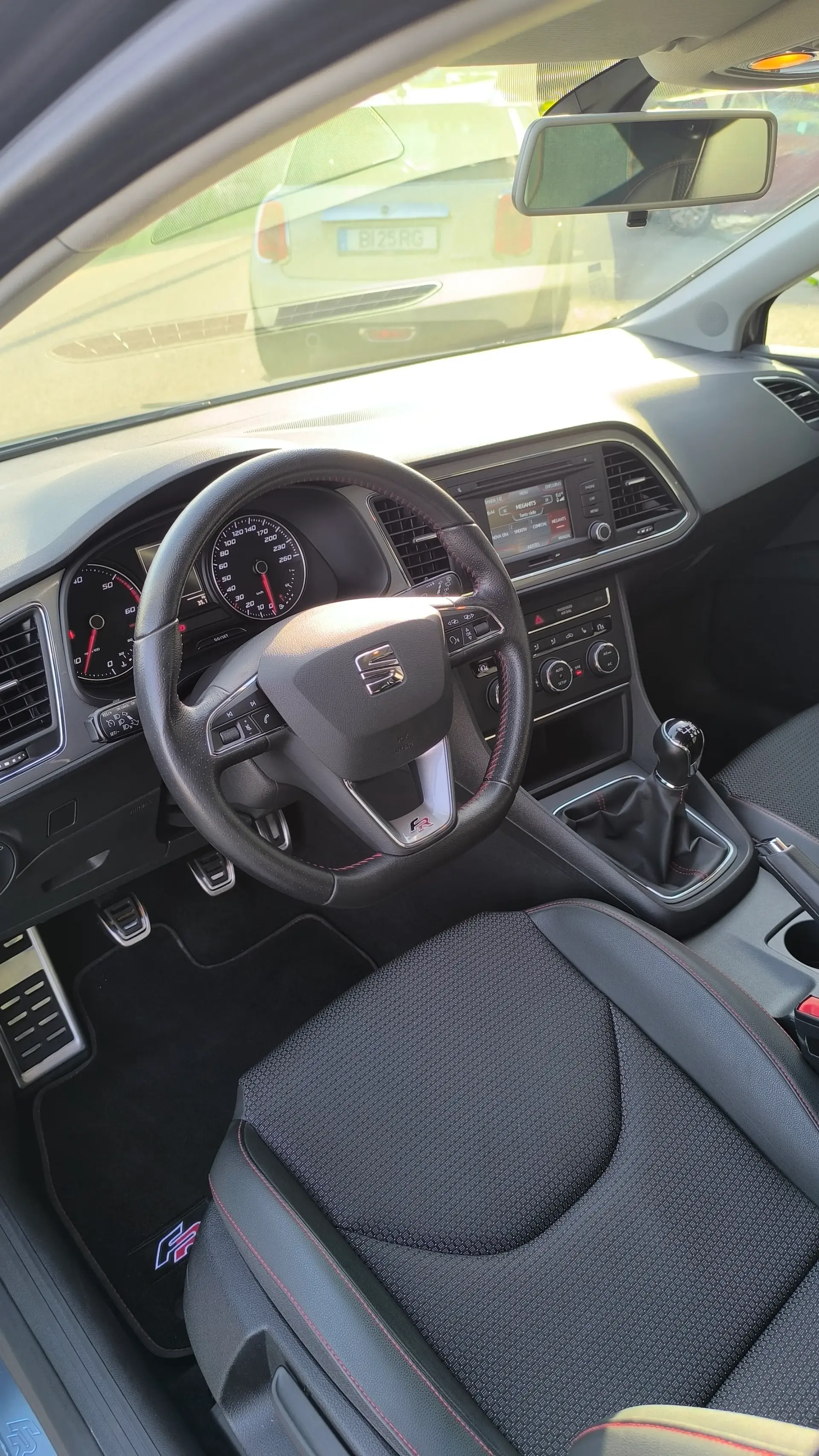SEAT Leon 2.0 TDi FR S/S 4