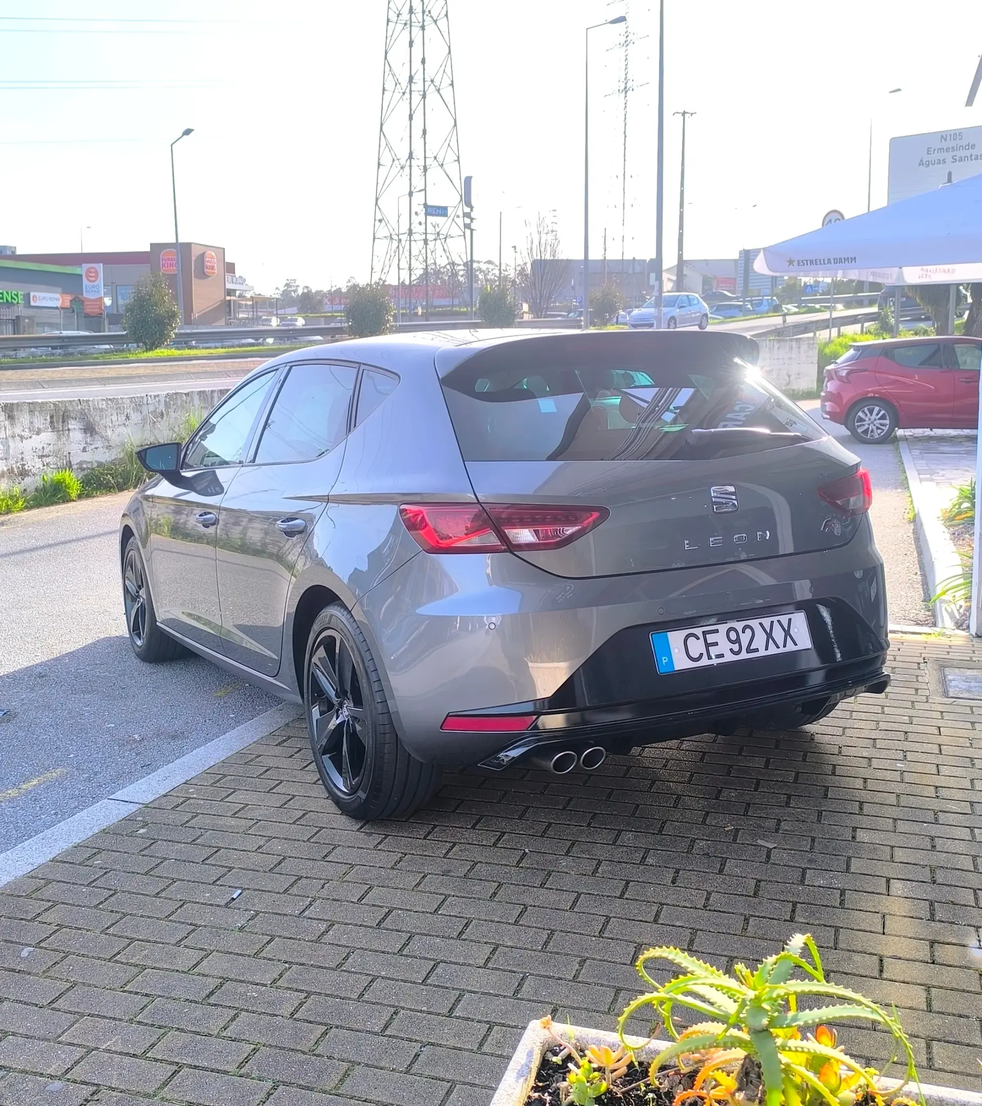 SEAT Leon 2.0 TDi FR S/S 8