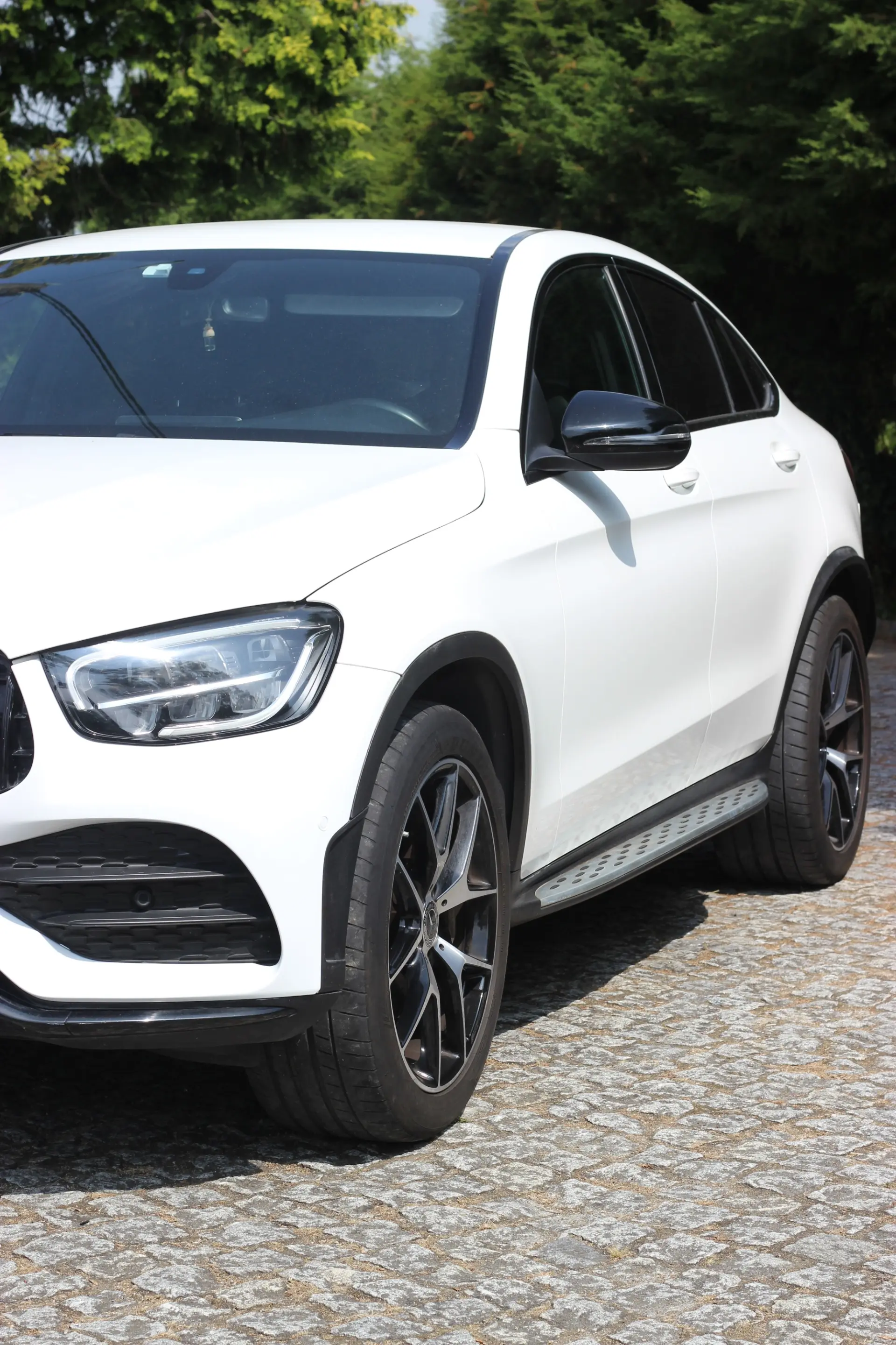 Mercedes-Benz GLC 300 e Coupé 4Matic 16