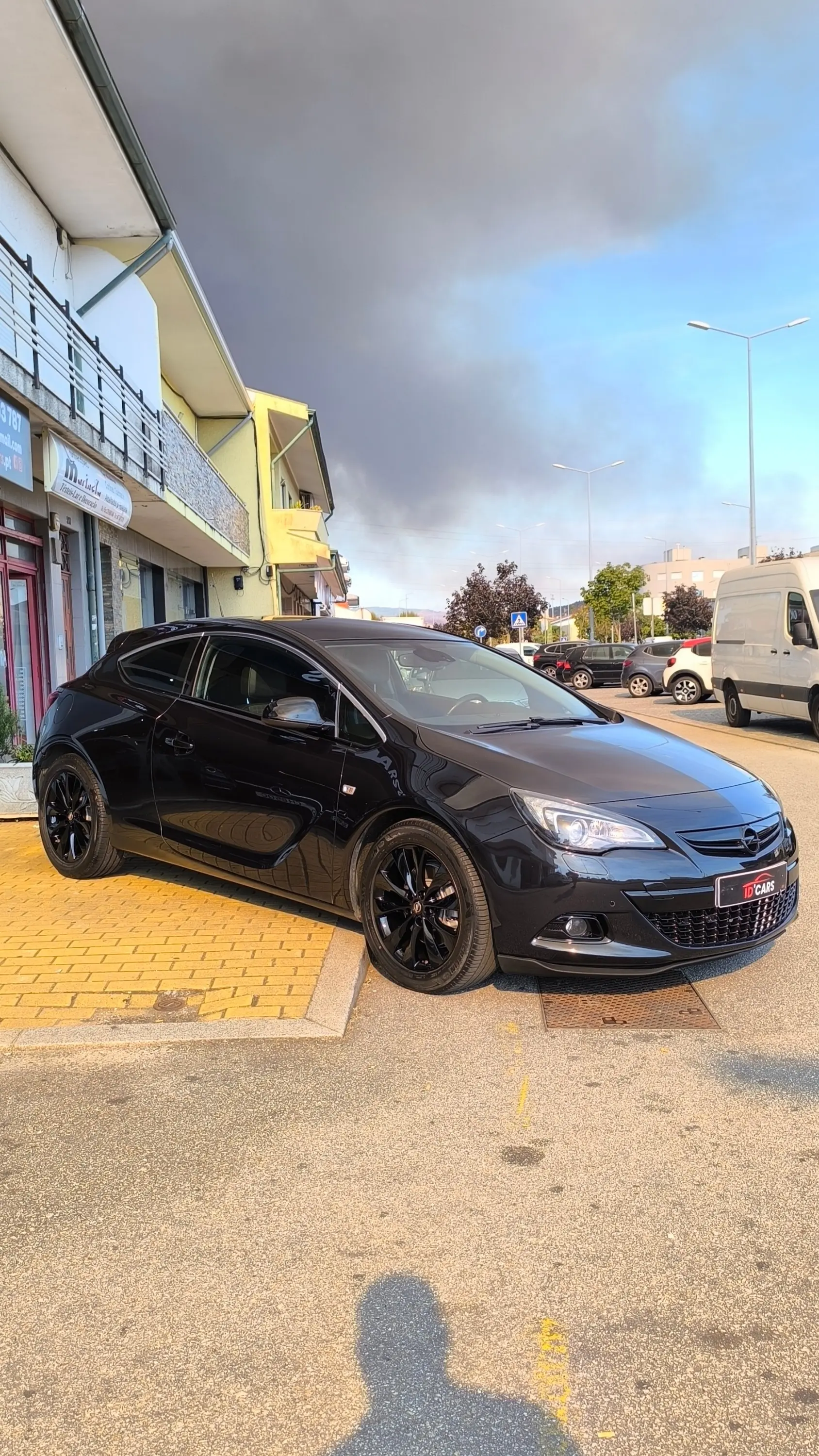 Opel Astra GTC 1.7 CDTI DPF Cosmo 4