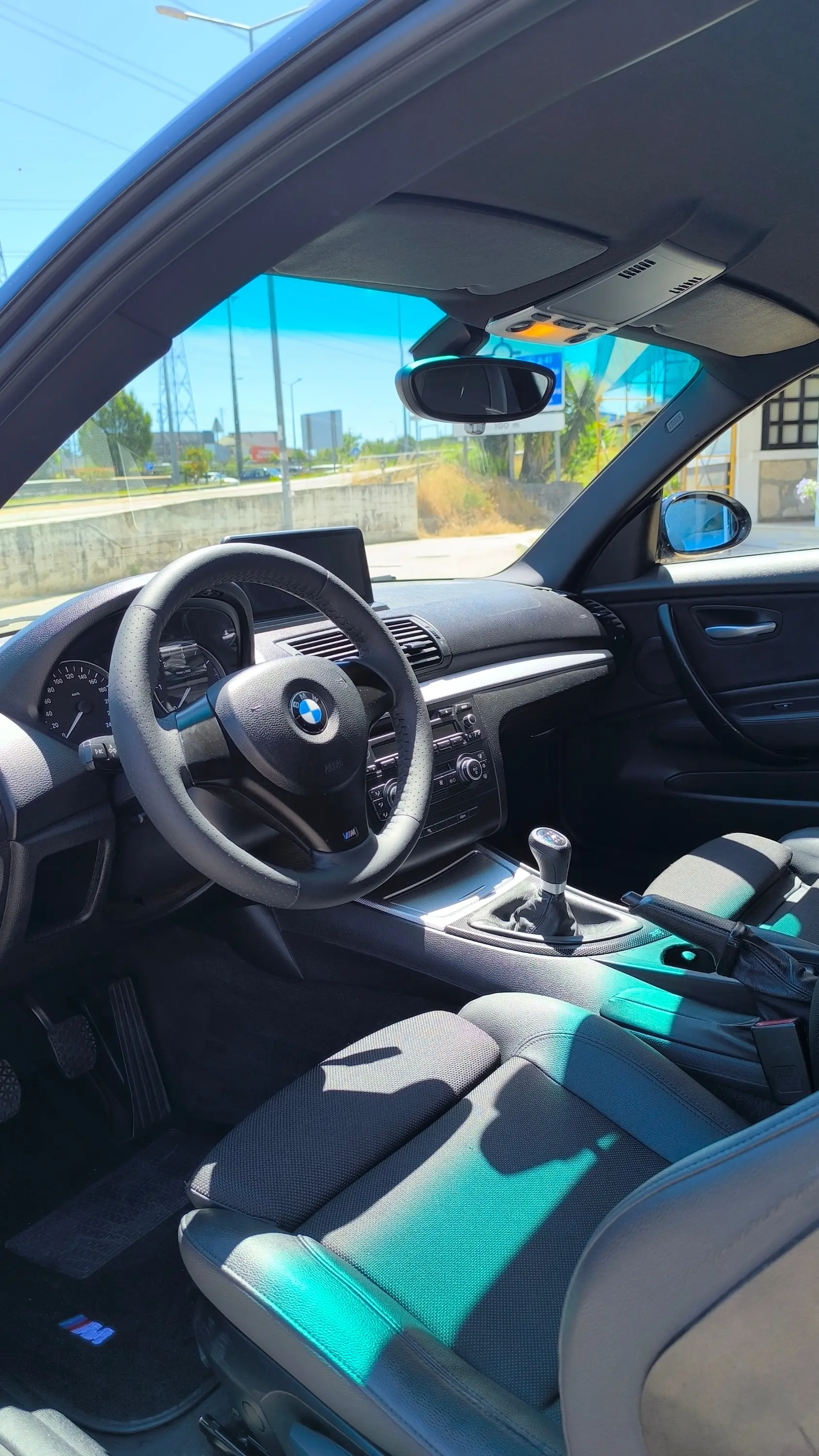BMW 118 d Limited Edition Lifestyle c/ M Sport Pack 8