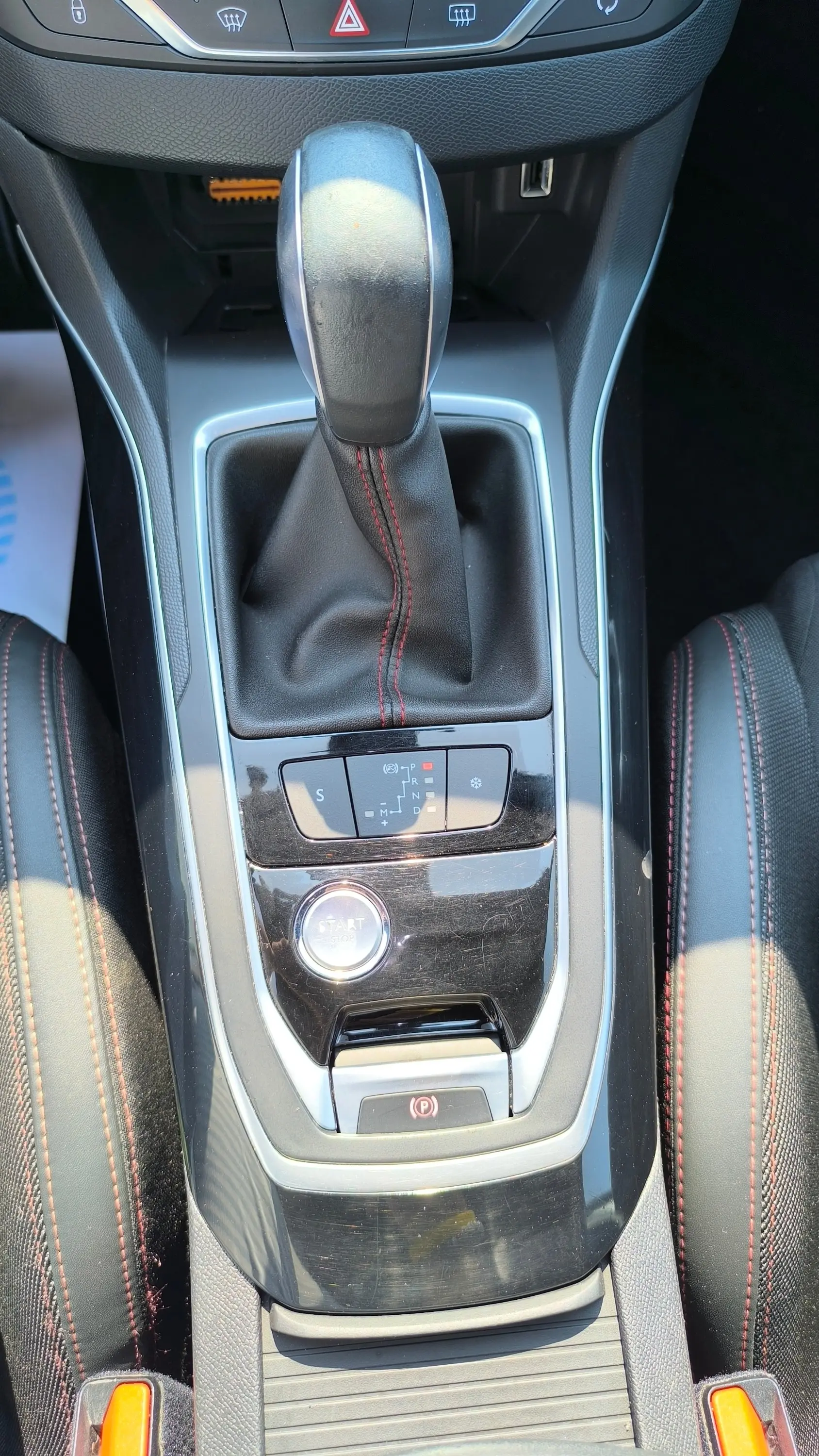 Peugeot 308 SW PureTech 130 EAT6 Stop & Start GT-Line Edition 19