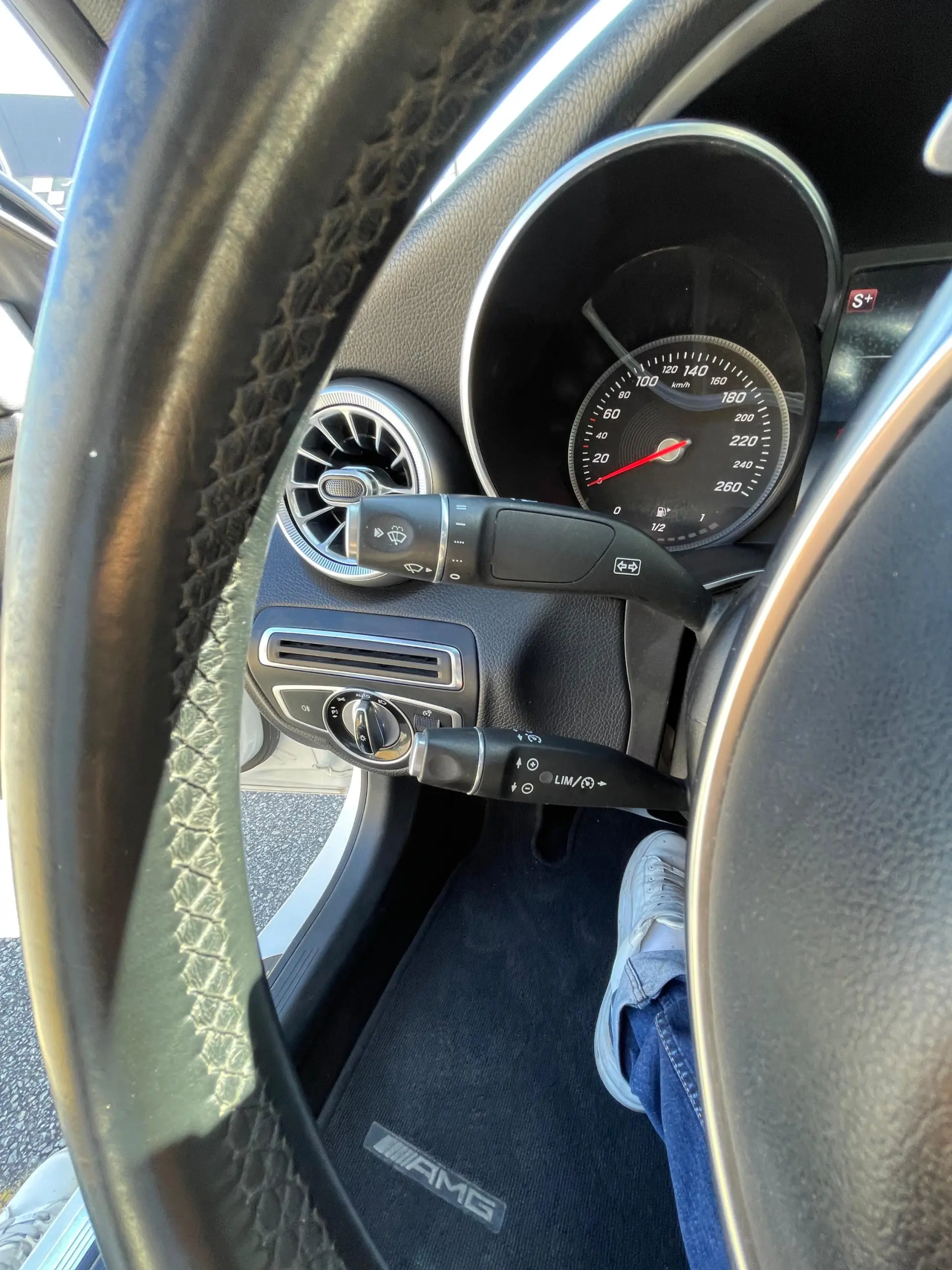 Mercedes-Benz C 220 d 9G-TRONIC AMG Line 23
