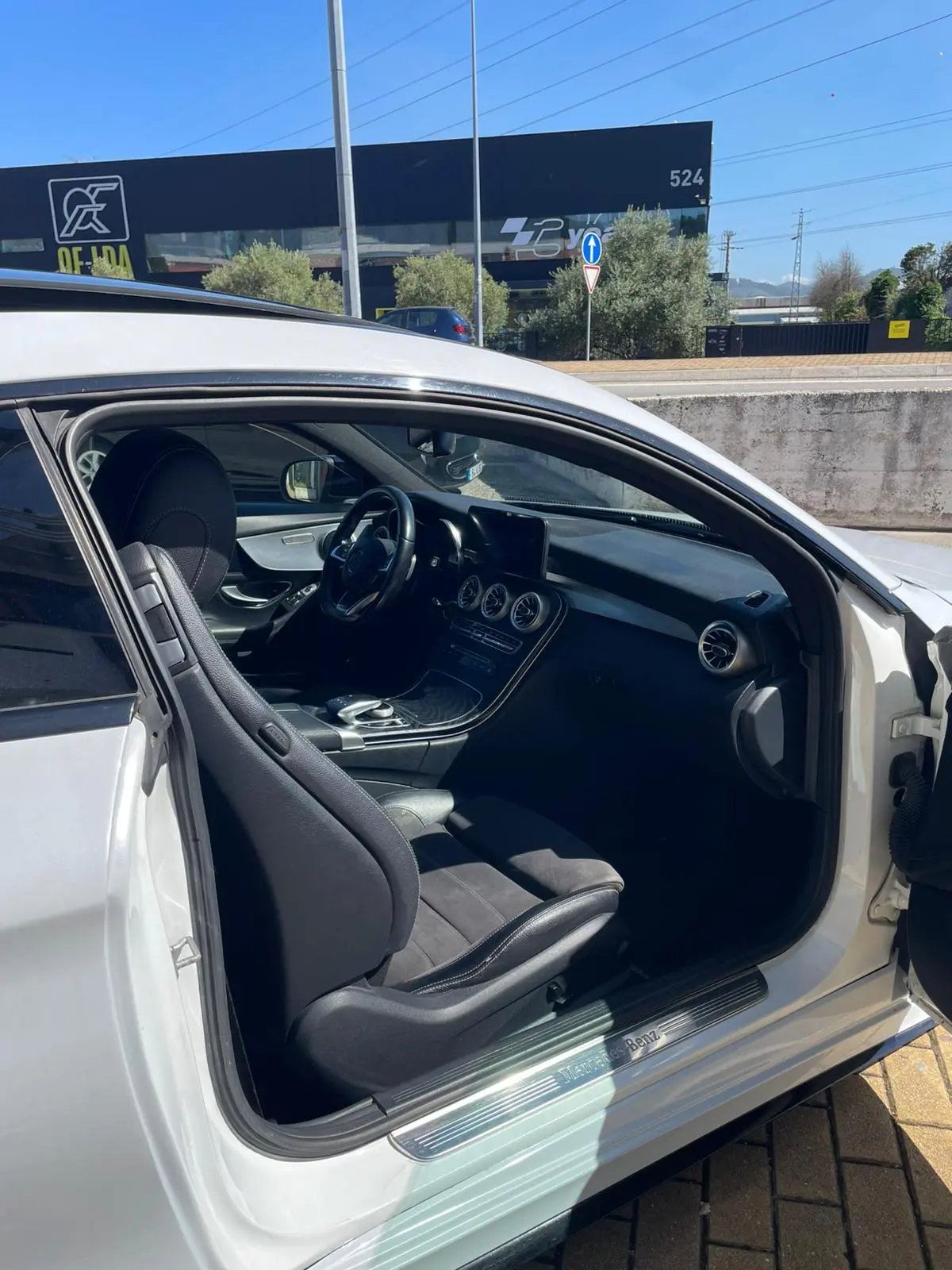 Mercedes-Benz C 220 d 9G-TRONIC AMG Line 17