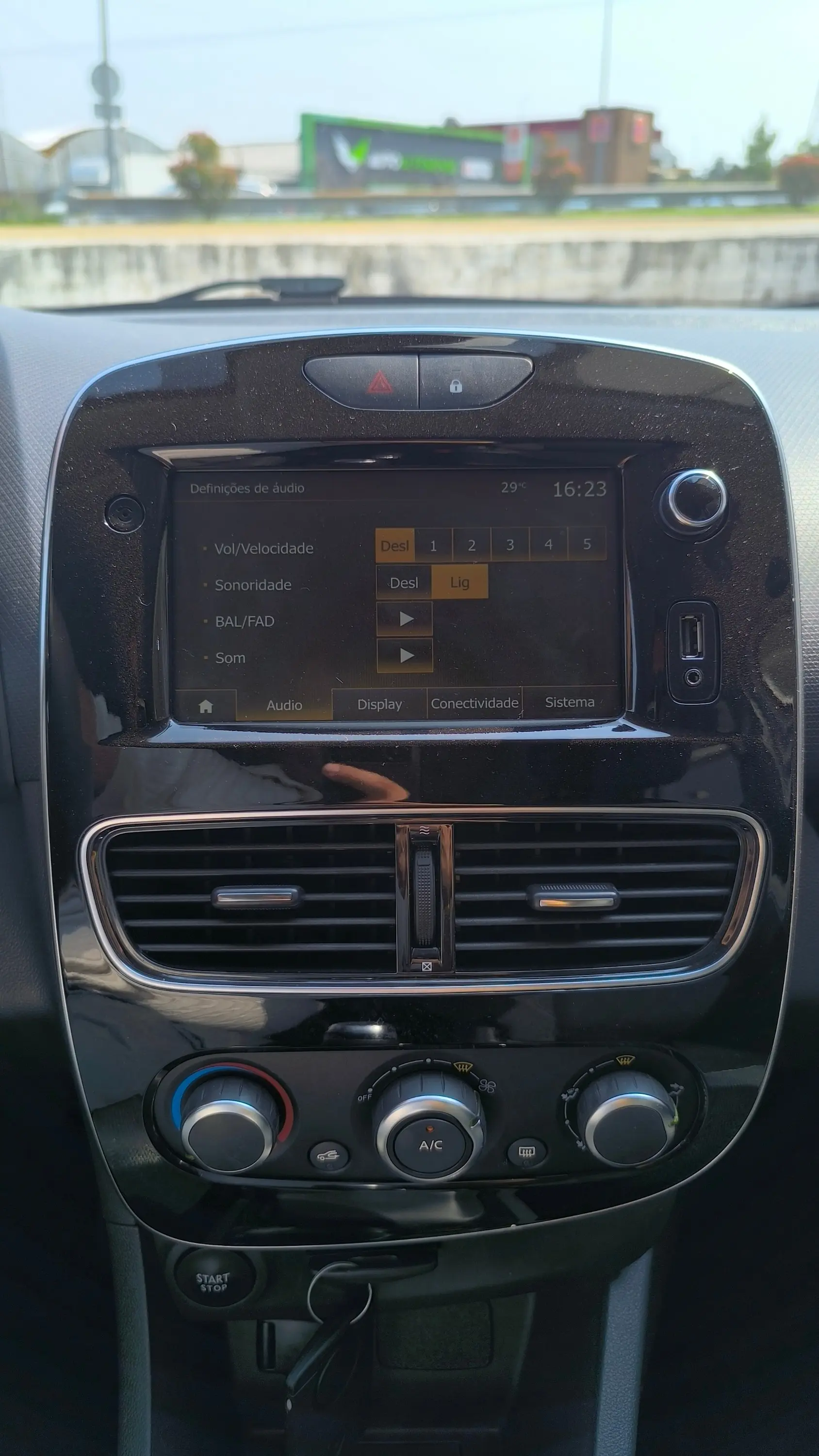 Renault Clio Sport Tourer 20