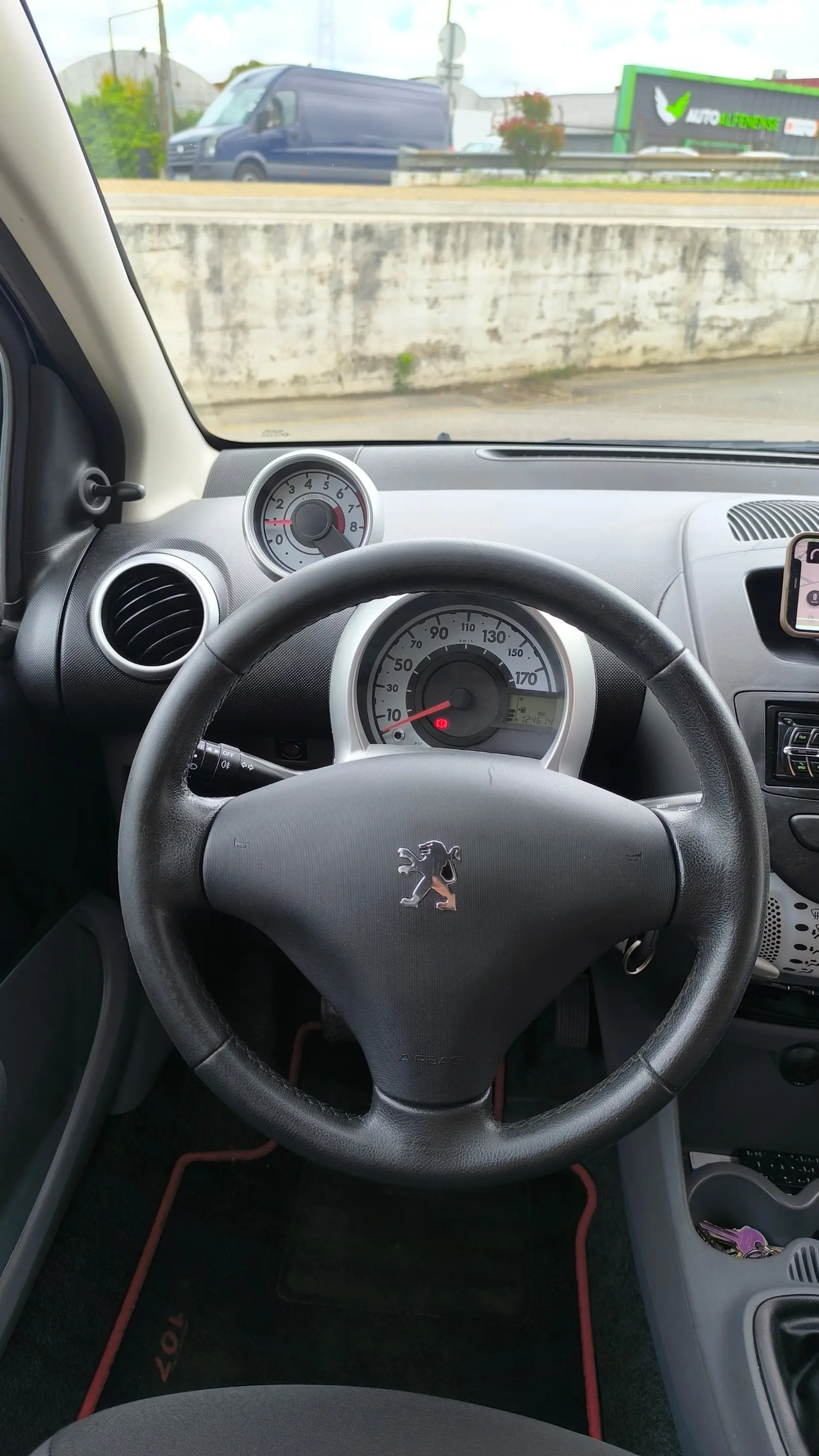 Peugeot 107 1.0 Sportium 13
