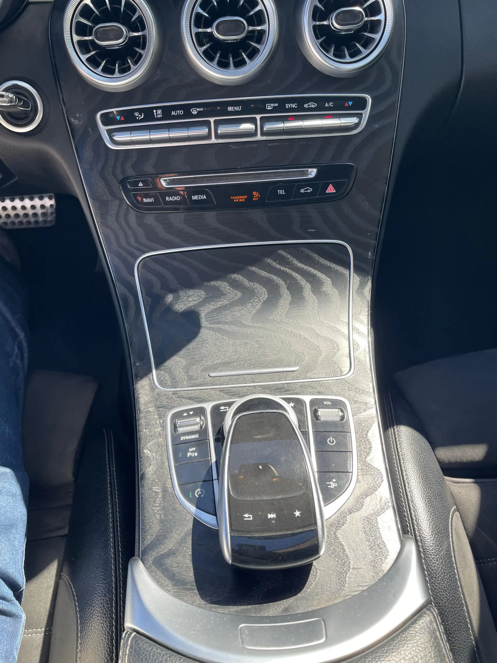 Mercedes-Benz C 220 d 9G-TRONIC AMG Line 32