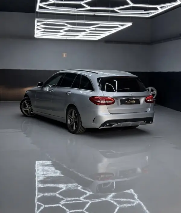 Mercedes-Benz C 180 BlueTEC AMG Line 4