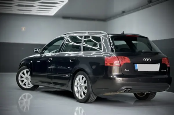 Audi A4 Avant 2.0 TDi Multitronic 5