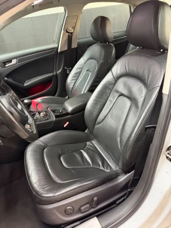 Audi A4 2.0 TDI S-line 10