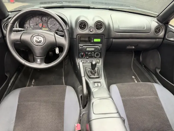 Mazda MX-5 1.6i 16V 8