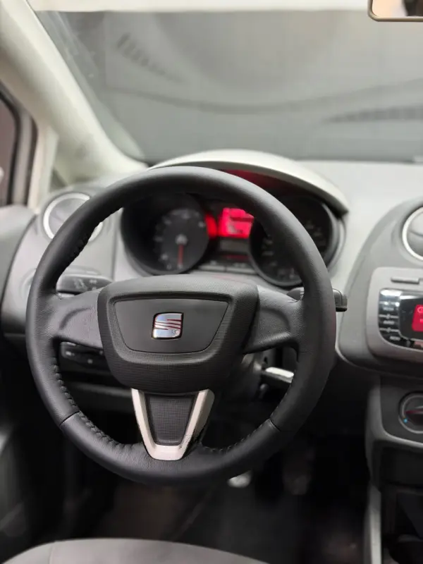 SEAT Ibiza 1.2 TDI Reference E-Ecomotive 8
