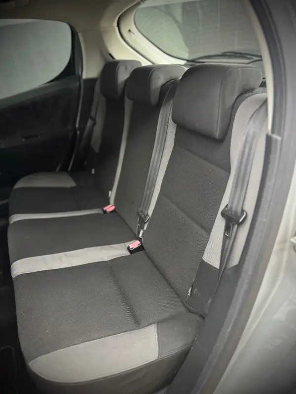 Peugeot 207 1.4 HDi Premium 7