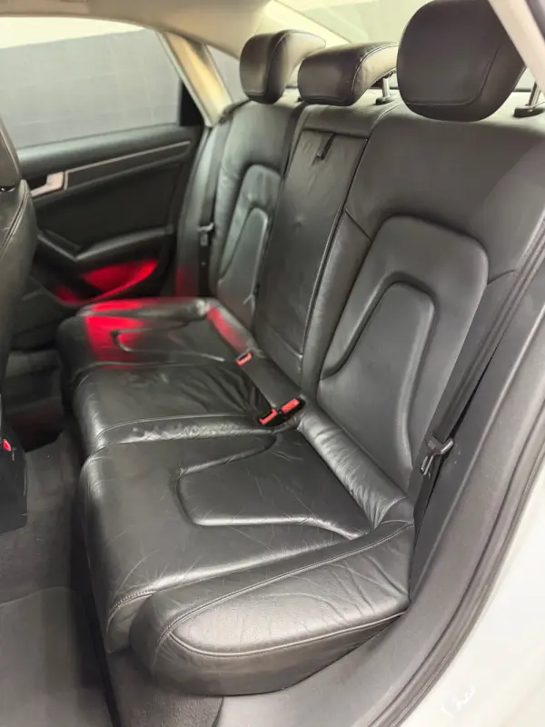 Audi A4 2.0 TDI S-line 11