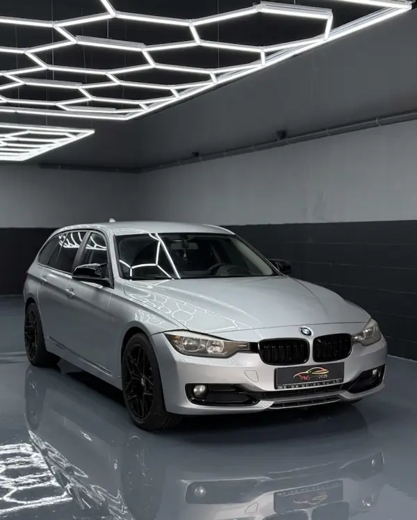 BMW 318 d Aut. 3