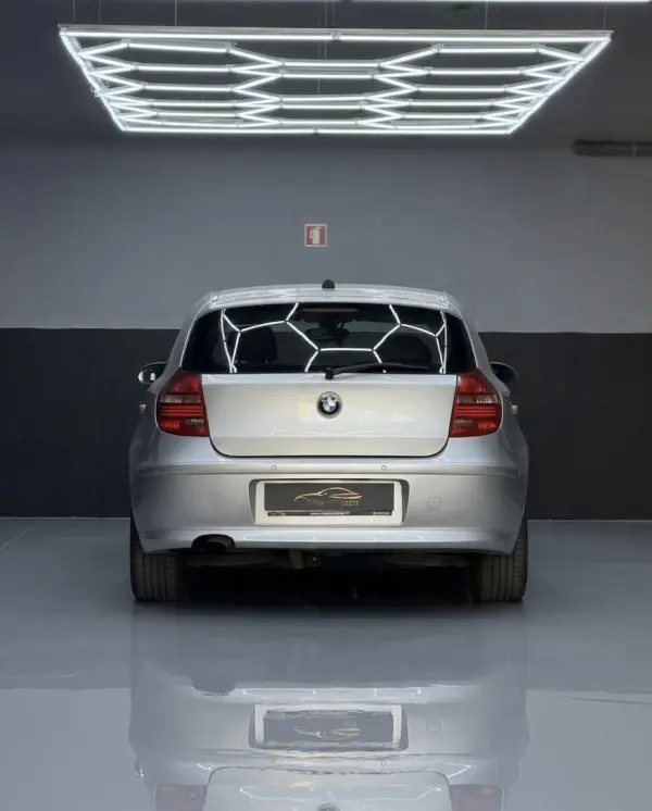 BMW 118 d Line Sport 4