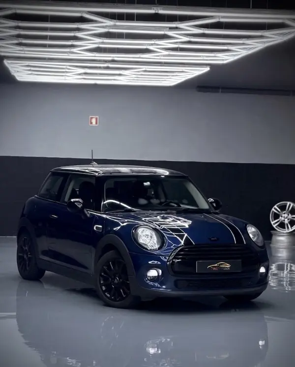 MINI 3 Portas Cooper D Auto 2
