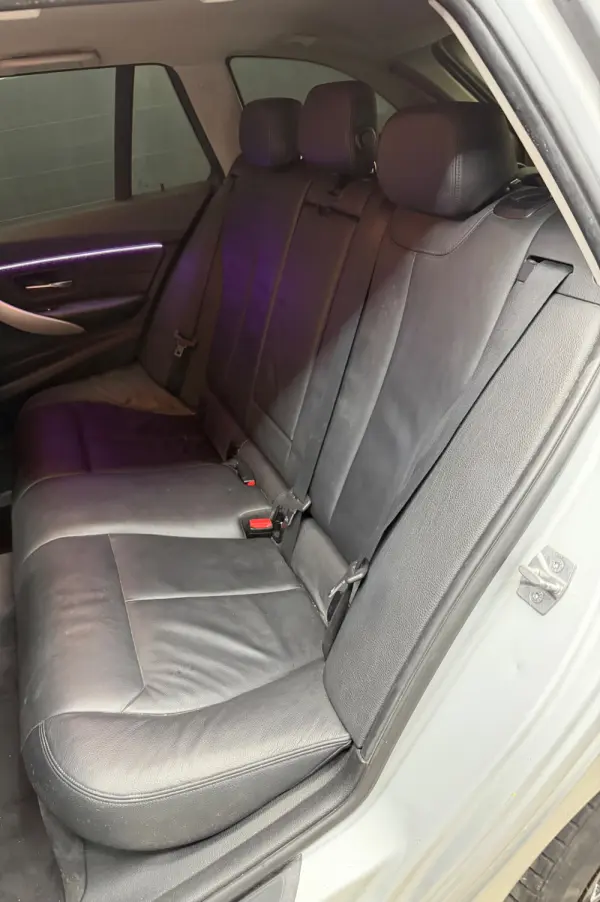 BMW 318 d Aut. 15