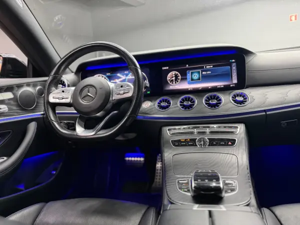 Mercedes-Benz E 300 d AMG Line Aut. 11