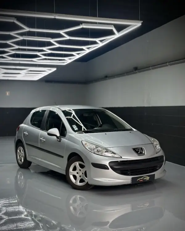 Peugeot 207 1.4 HDi Premium 1
