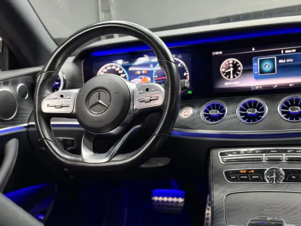Mercedes-Benz E 300 d AMG Line Aut. 9
