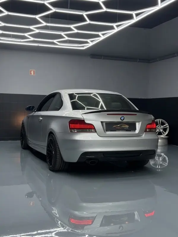 BMW 123 d Limited Edition Lifestyle c/ M Sport Pack 6